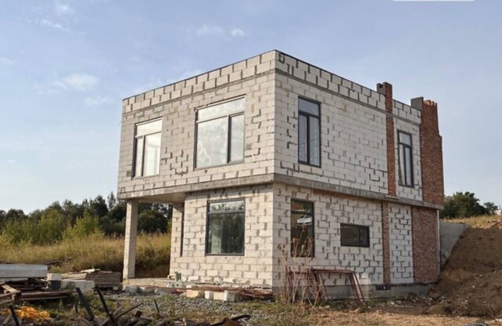 Продаж сучасного двоповерхового будинку - фото 1