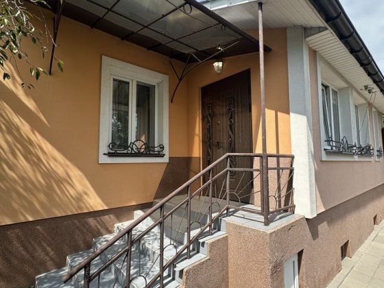 Продаж будинку на ближній Роші Черновцы