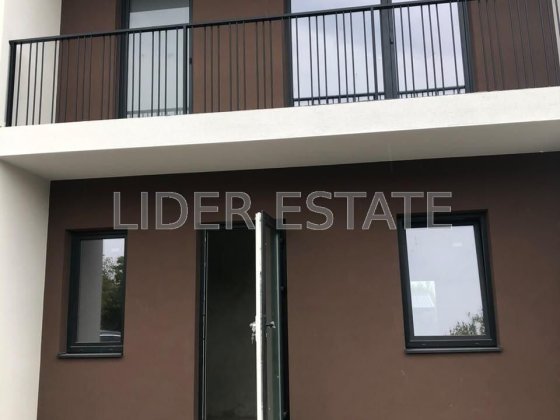 Продам таунхаус 2 кімн, 120 м², 5 соток, Ужгород – комфортне життя у місті! Ужгород