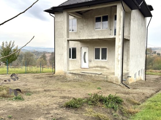 Продам великий будинок під чистову обробку. Чернівці, район Коровії Черновцы