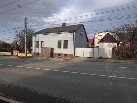 Продається будинок Чернівці р-н Фастівської Черновцы