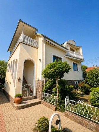 Будинок 270 м² - фото 1