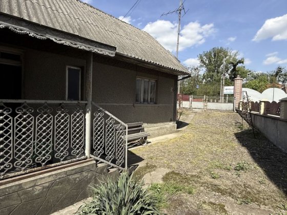 Продаж будинку з земельною ділянкою по вул. М. Олімпіади, 34 Черновцы