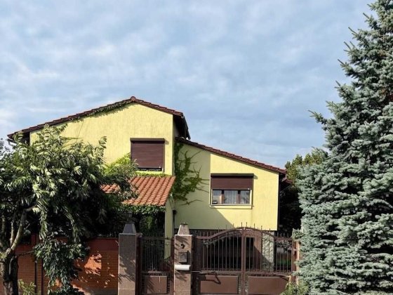 Продаж 2 поверхового будинку 173 м2 10 сот + гостьовий будинок Інститут зв'язку №17457 Полтава
