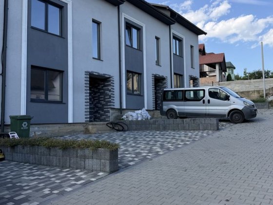 Продаж таун хаусу на Дослідній Станції Черновцы