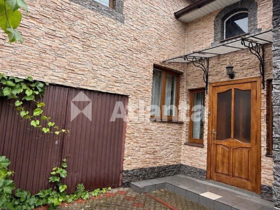 Будинок 138 кв з двома гаражами Чернівці