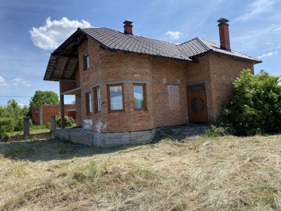 Будинок, недобудова Ужгород