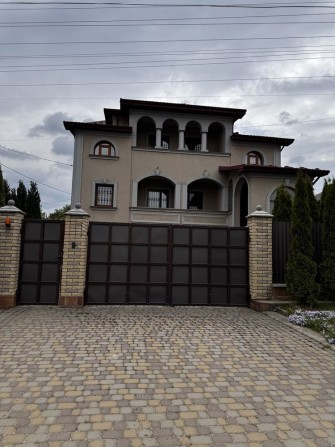 Продається гарний просторий будинок Роша - фото 1