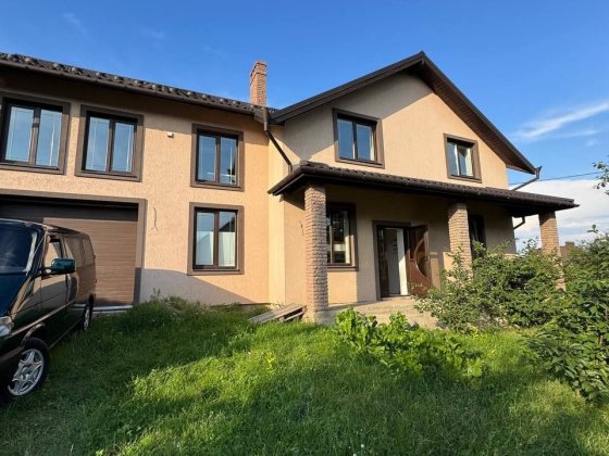 Продаж будинку якісного будівництва у р-ні вул. Рівненська - Сторожинецька Черновцы