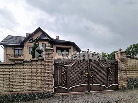 Продається будинок м. Чернівці р-н Кварцу Черновцы
