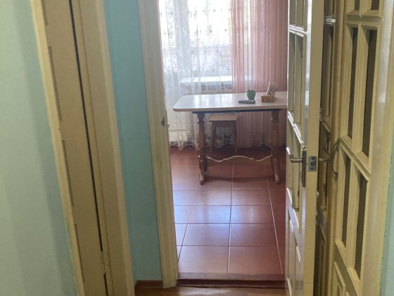 Здам дві кімнати у трикімнатній квартирі Конотоп