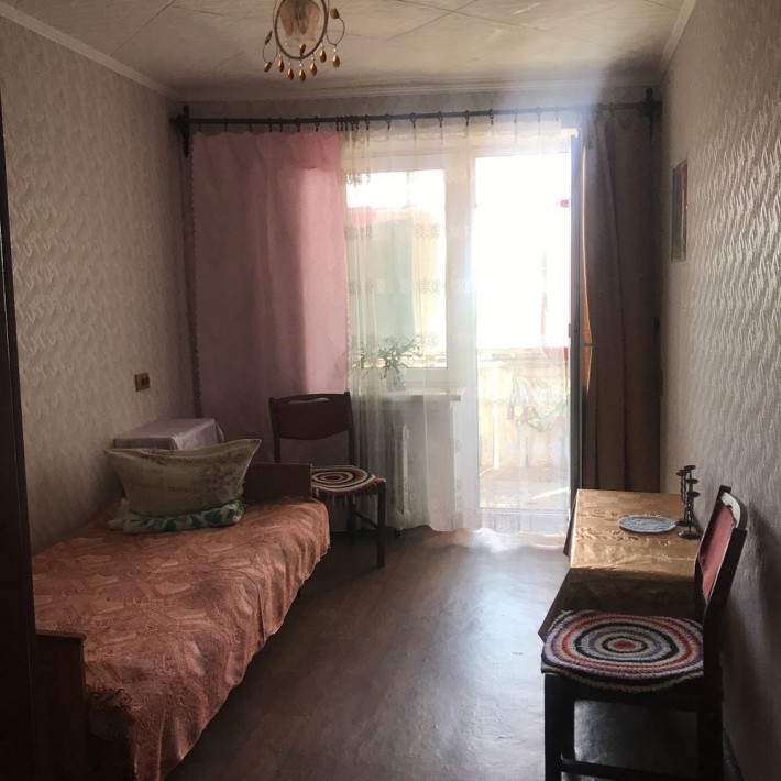Сдам комнату  в 3-х комнатной кв с хозяйкой - фото 1