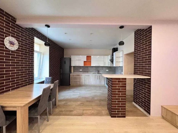 Продаж 3к квартири 87,8 м2 вул.  Гарматна 20. - фото 1