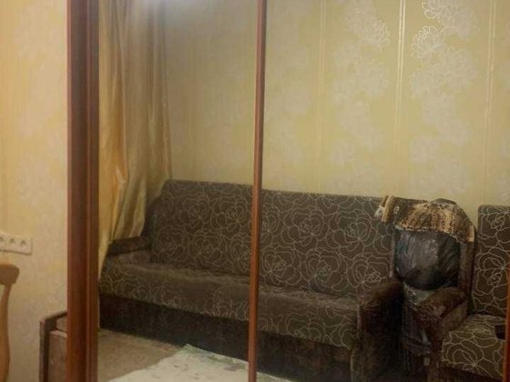 Кімната без господарів, м. Контрактова площа 4 хв пішки. Комунальні послуги включені у вартість орен