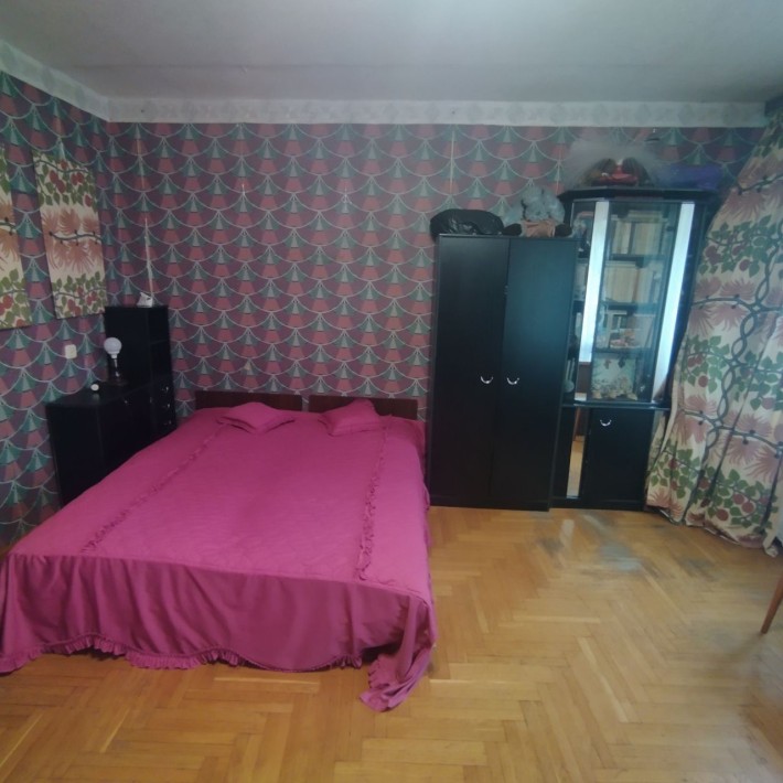 Здам кімнату в трьох кімнатній квартирі - фото 1