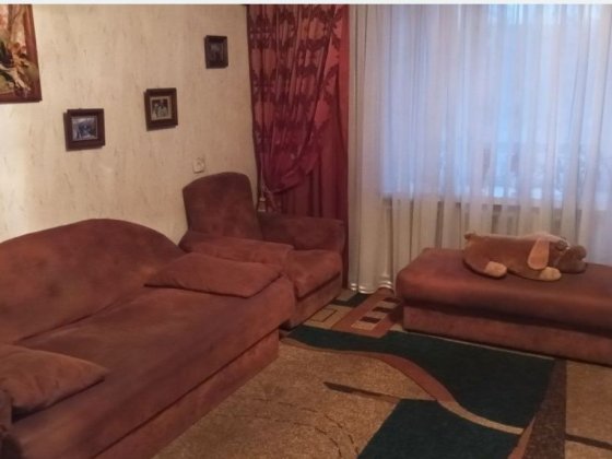 Здається кімната не прохідна в 4 кімнатній квартирі,пр. Відродження 9,для хлопців Луцк