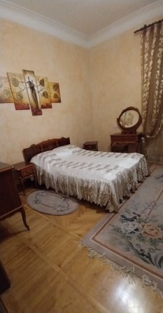Кімната в 3-кімнатній квартирі, вул. Юрія Пасхаліна для дівчини, або  жінки - фото 1