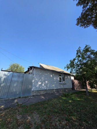 Будинок на перехресті вул. Благовісна/Казбетська — 93 м², є времянка, ділянка 8 соток - фото 1