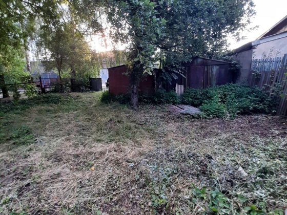В приватному будинку квартира з окремим заїздом,двір огорожений,район Старий Проспект.. Черновцы