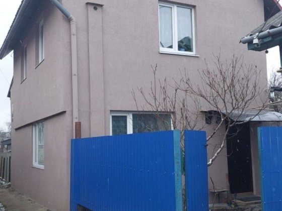 Продам будинок район 5 школа - Голлівуд Чернігів