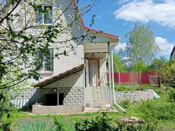 Гарна дача будинок в межах міста Чернігів