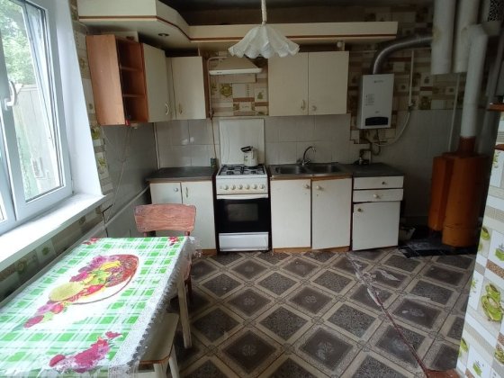 Продаж. Частина будинку Голлівуд Чернигов