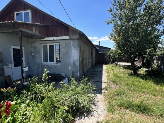 Продам окремий будинок з ремонтом( Масани) Чернігів