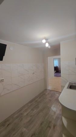 Частина будинку біля центру міста,  автономне газове опалення - фото 1