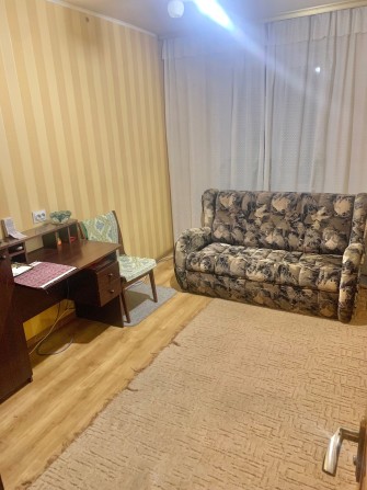 Здам кімнату метро Чернігівська для жінки, дівчини - фото 1
