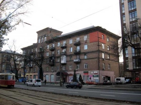 Кімната біля Куренівського парка здається