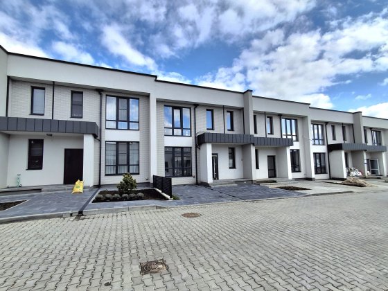 ВЛАСНИК! Продам таунхаус з ремонтом в мікрорайоні Дендропарковий Хмельницкий