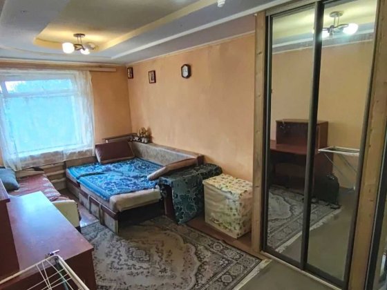 Здаю кімнату в гуртожитку Азербайджанська 8а