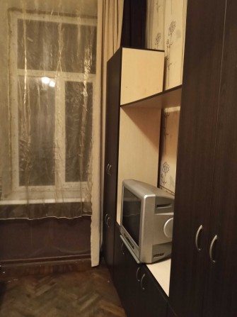 Сдам от хозяина 2 комнаты в малокоммунальной  квартире в центре - фото 1