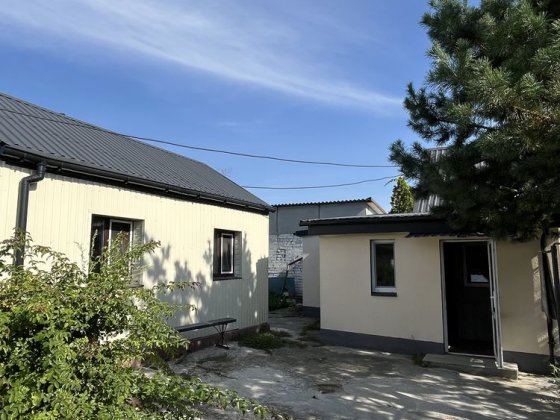 Актуально ! Продам два дома на участке (10 соток), ж/м Левобережный 3, Донецкое шоссе, Ингульская Днепр
