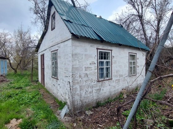 Дачна ділянка 7 соток у Таромському, будинок Днепр