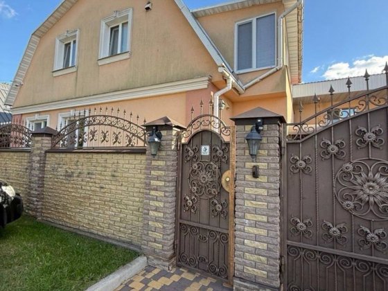 Продаж будинку 185 м кв.вул.М.Міхновського,р-н пʼять  кутів Чернігів