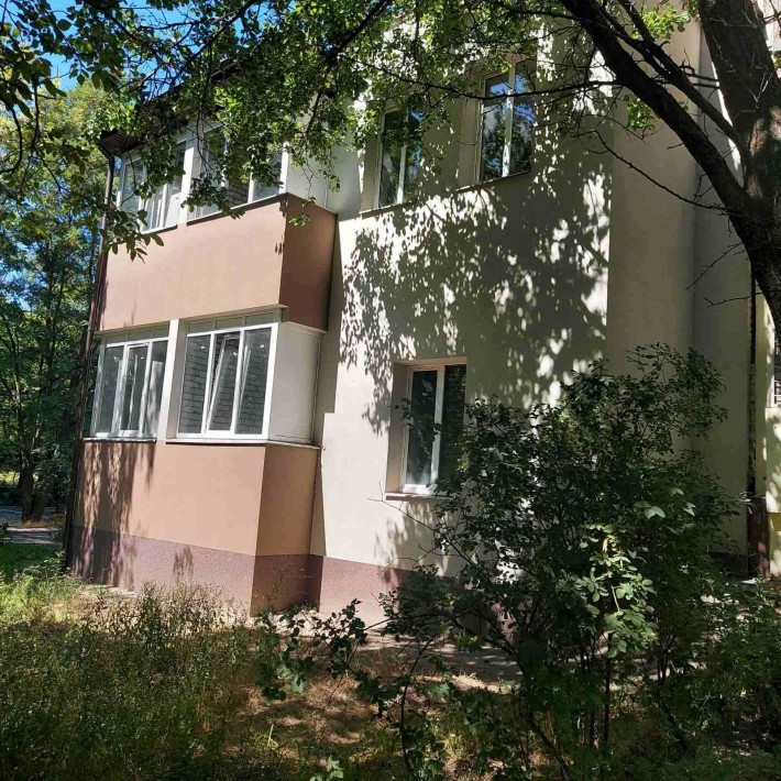 Окремий будинок на 10 квартир у Дніпрі (Д. Нечая), власне подвір'я. Під житло або бізнес - фото 1