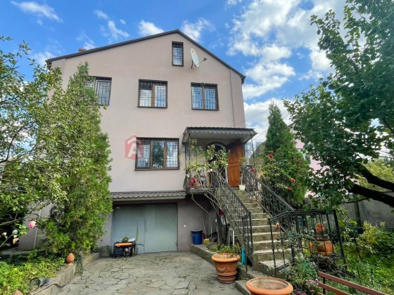 У продажу шикарний будинок. Рибальськ, 115000$ Дніпро