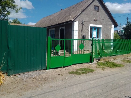 Продам будинок в смт.Сутиски Вінниця