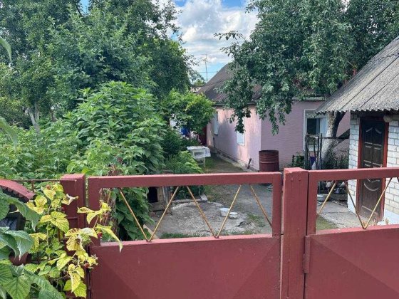 Продається частина будинку з городом у Житомирі від власника Житомир