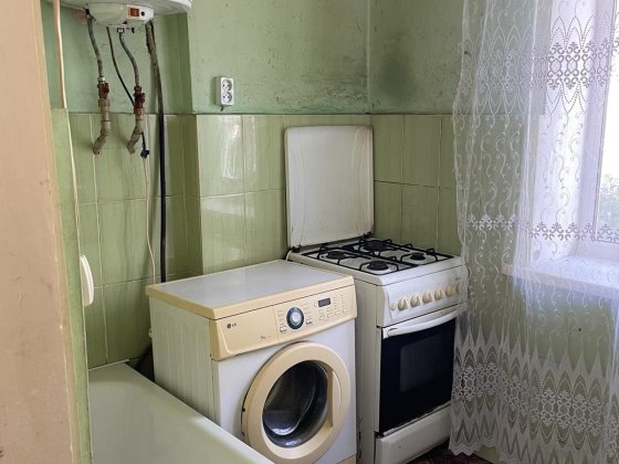 ТЕРМІНОВО. Продам 1 кімн квартиру район школи 6. Житомир