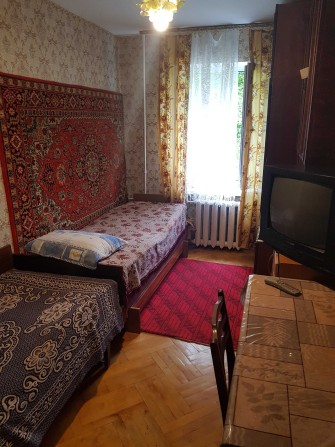 Ковер на месте, плита горит — эта комната тебя покорит! - фото 1