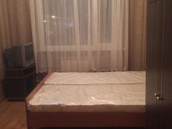 Кімната для однієї дівчини.Бортничі.Метро Бориспільська 10 хв.