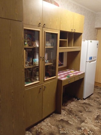 Кімната від хозяйки. ГАЗ. Празька 18А. Для дівчини/жінки. 5 поверх - фото 1