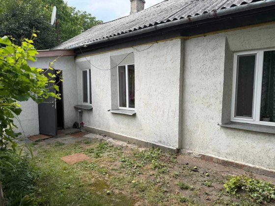 Продам частину будинку в центрі міста Житомир
