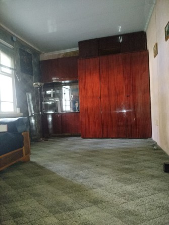 Частина будинку та недобудова в одному дворі - фото 1