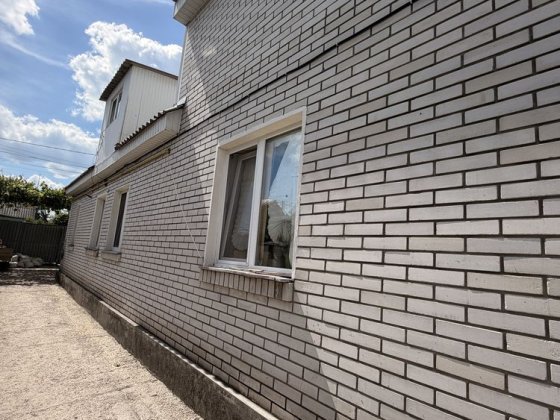 Частина домоволодіння з двома окремими житловими будівлями | Мар’янівка Житомир