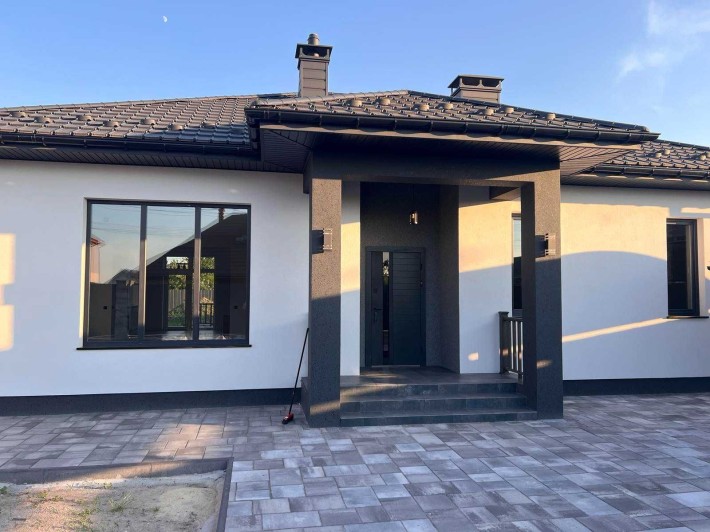 Продаж будинку, ділянка 8 сот, 129 кв.м, 3 кімнати, на вул. Малинська - фото 1
