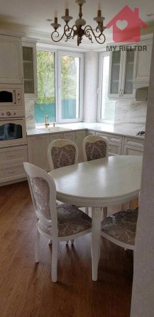 Продаж просторого та стильного таунхаусу, район БАМ - фото 1