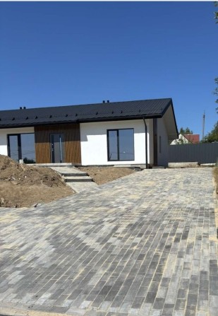 Продаж одноповерхового будинку 108 м2, 6 сот, в ідеальній локації - фото 1